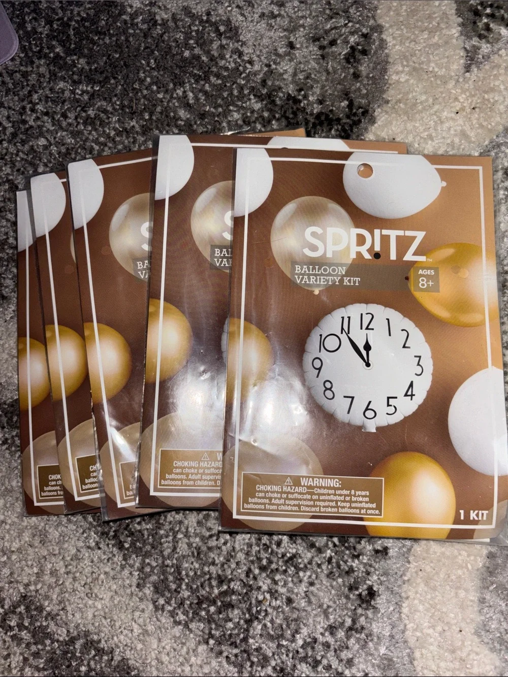 Spritz New Year Countdown 5 packs White, Cream, Gold Balloons with Clock Design